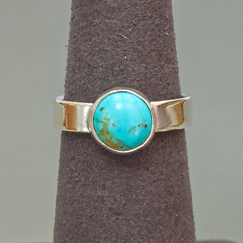 Artisan .925 Silver Ring with Natural Turquoise – Wide Band Design - Picture 5 of 8